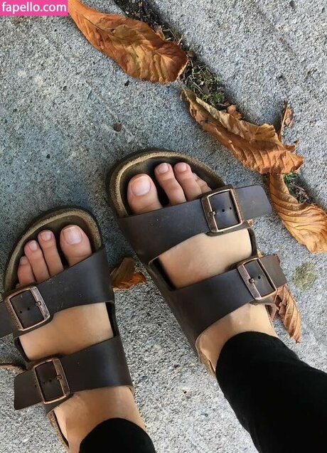 Caitlin Claessens onlyfans leaked photos