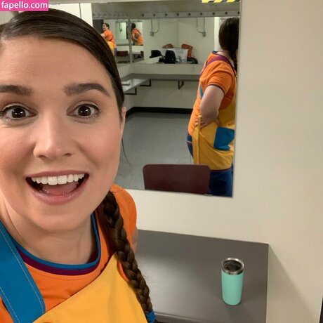 Caitlin Claessens onlyfans naked leaks