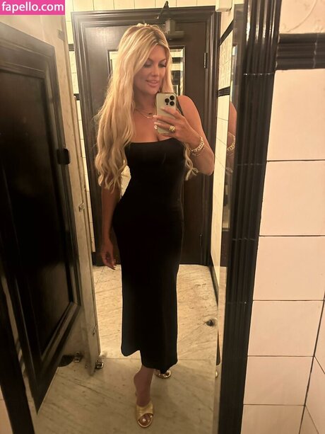 Courtney Hansen onlyfans leaks xxx