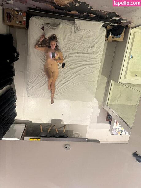 Herza naked only fans