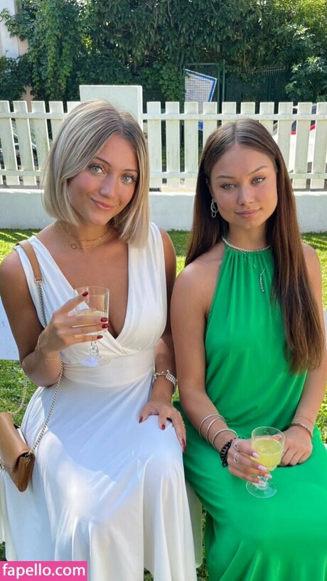 Hello__iris sexy onlyfans