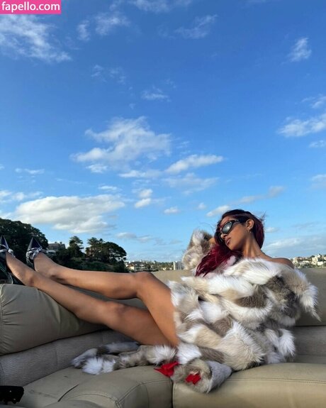 Lara Raj naked onlyfans leaks