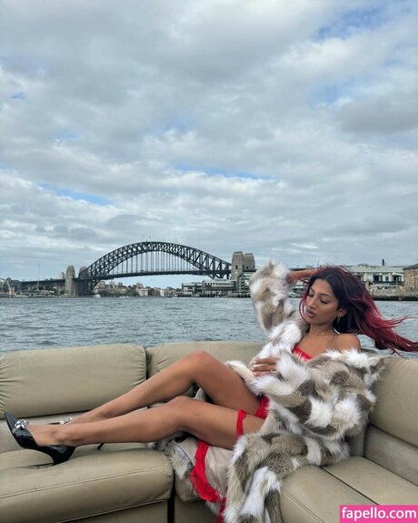 Lara Raj onlyfans leak xxx