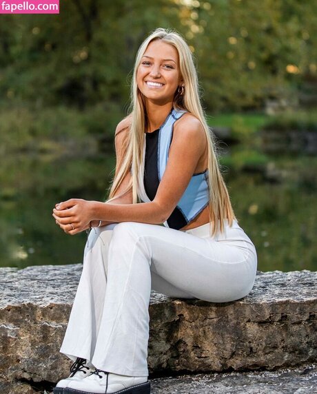 Sydney Thomas onlyfans leaks free