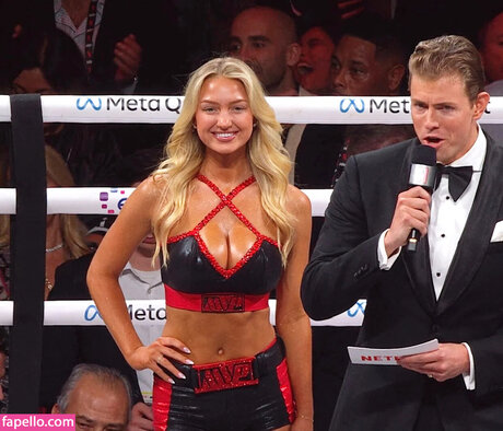 Sydney Thomas nude onlyfans leaks