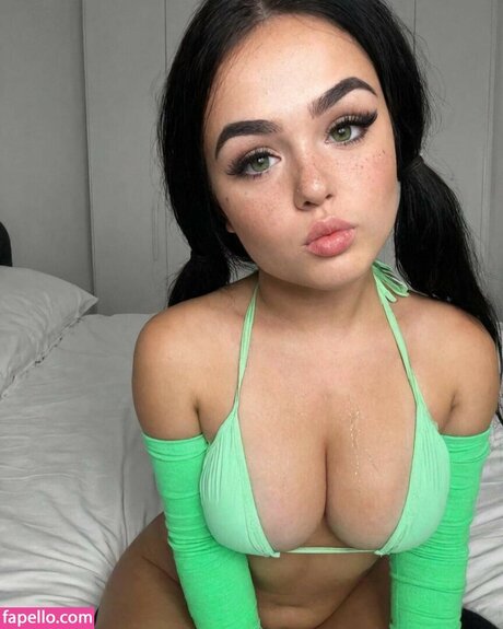 leialittle onlyfans leaked pics