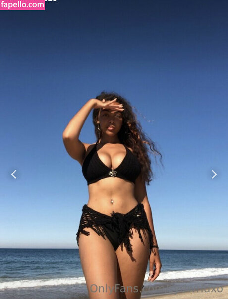 sydswrldxo onlyfans pics