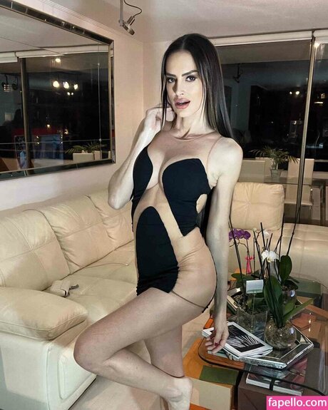 adrianabarrientos onlyfans gratis