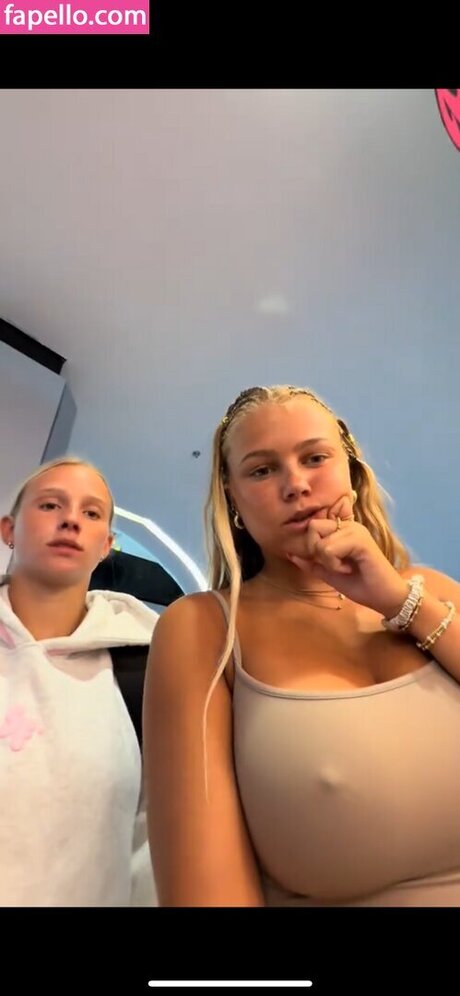 Avery Bracher nude on onlyfans