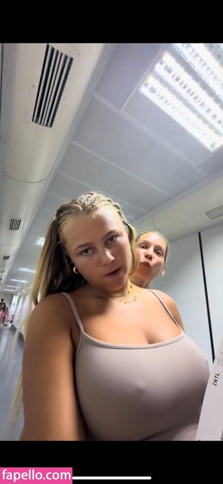 Avery Bracher naked onlyfans leaks