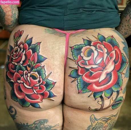 jimi22red onlyfans topless