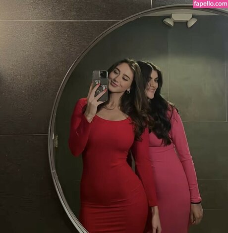 sarahemilyhope onlyfans porn leaked