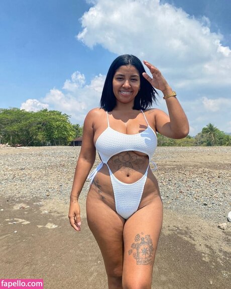 Melanie Noelia onlyfans model photo