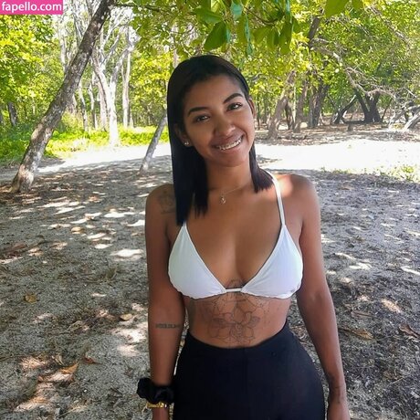 Melanie Noelia onlyfans hot