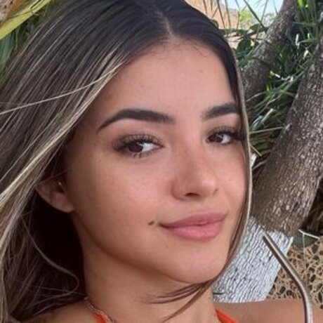 Larissa Esther onlyfans boobs