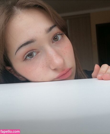 Polly Bee nudes onlyfans