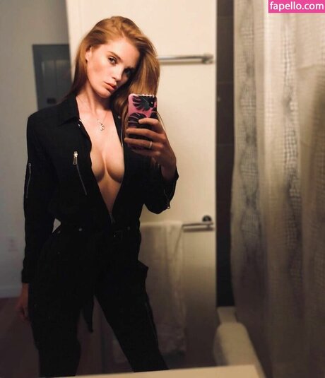 Alexina Graham onlyfans leak sex