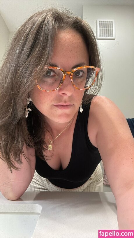 Sinbinsweetie onlyfans leaked tits