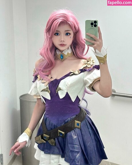 iceyyyzhou onlyfans leak ass