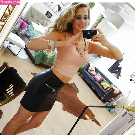 Caroline Noeding onlyfans topless