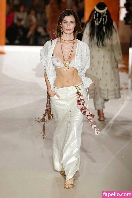 Rebecca Donaldson onlyfans leaked tits