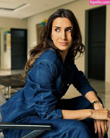 Pragya Kapoor onlyfans strip tease