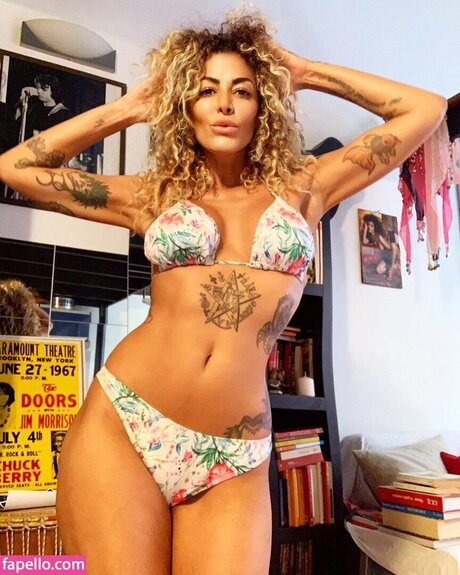 Nora Amile onlyfans star