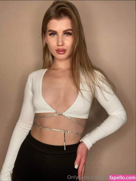 Daria Dollface onlyfans leaks porn