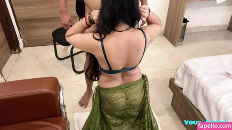 nadiakhar onlyfans leak ass