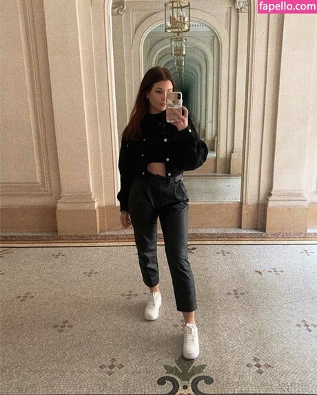 Enjoyphoenix naked onlyfans pics