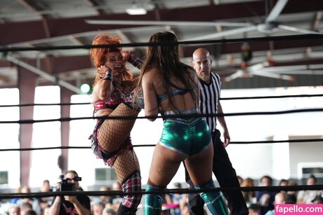 Kaci Lennox onlyfans topless