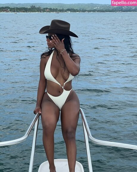 Ashley Cunningham onlyfans leaked