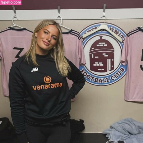 Issy Anderson onlyfans nudes leaks