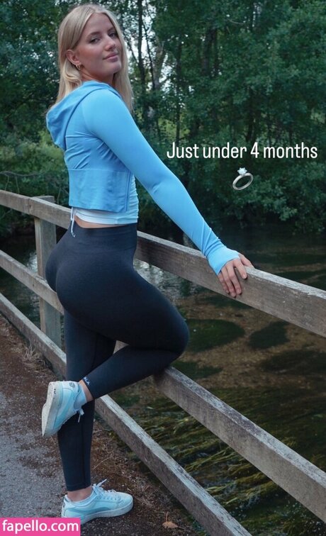 Issy Anderson nude onlyfans leak