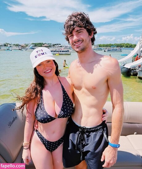 Fiona Odle onlyfans topless