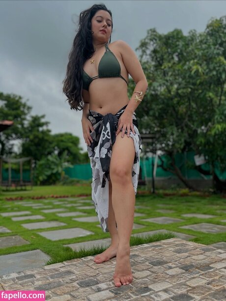 Sasha Shetty onlyfans star