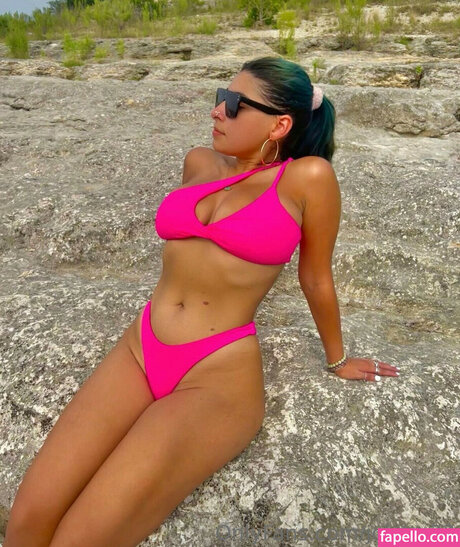 jolie23x onlyfans lesk