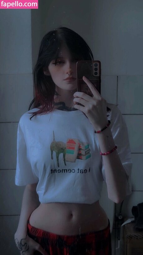 Sm0ltiddym0thgf on onlyfans