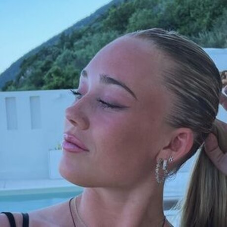 Julie Jorde onlyfans leaks.