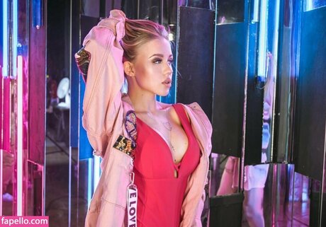 Dasha Grivina onlyfans naked leaks