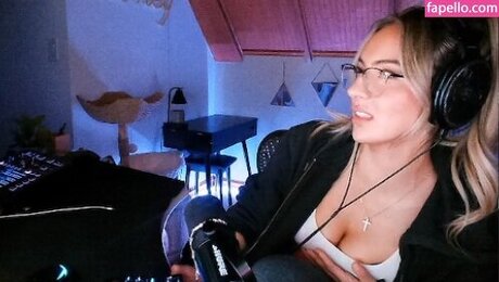 Honeyxxo nudes onlyfans leaked