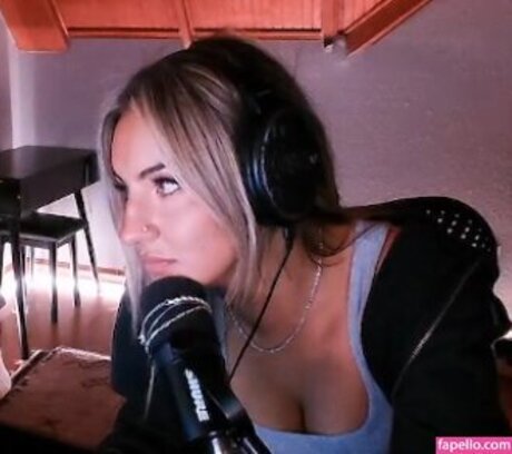 Honeyxxo onlyfans public photos