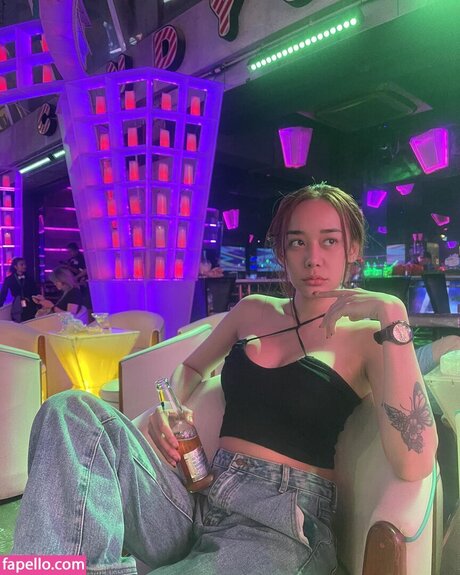 meguspusita onlyfans topless