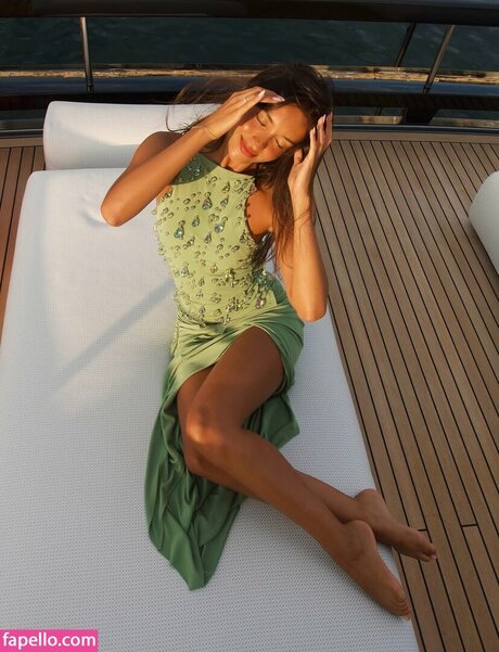 Alexandra Saint Mleux only fans leak porn