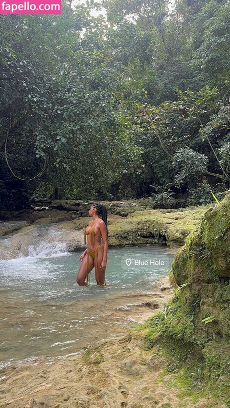 Jasmine Chola nudes only fans