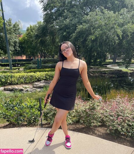 Izzy Moreno onlyfans nude