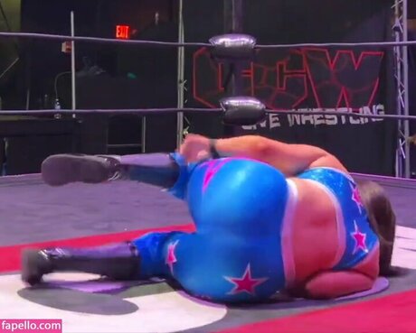 Izzy Moreno naked onlyfans leaks