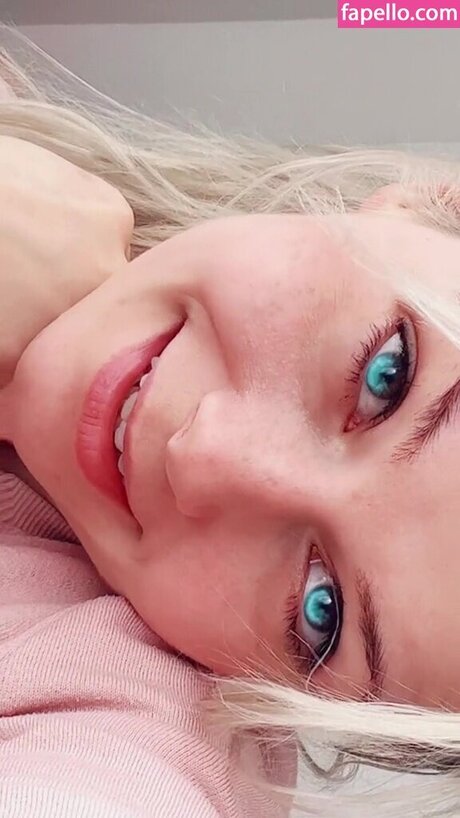 SmileyDani158 naked only fans