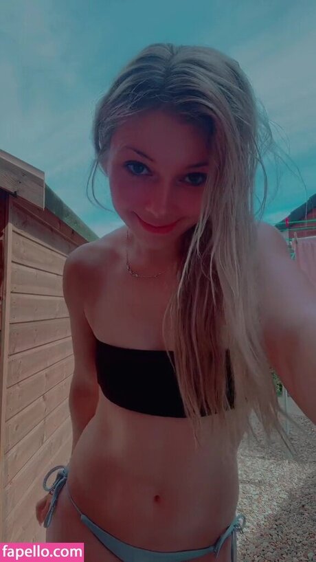 SmileyDani158 onlyfans tits