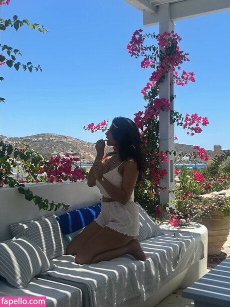 Jaya Thandi onlyfans nude pics